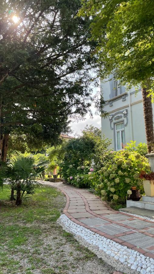 Arcisate Villa Sapi מראה חיצוני תמונה